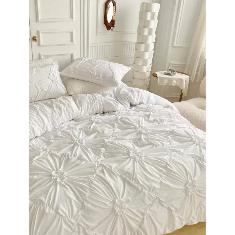 Simple Fashionable Embroidered Polyester Duvet Cover Set