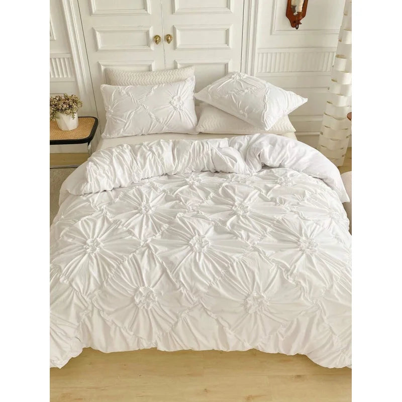 Simple Fashionable Embroidered Polyester Duvet Cover Set