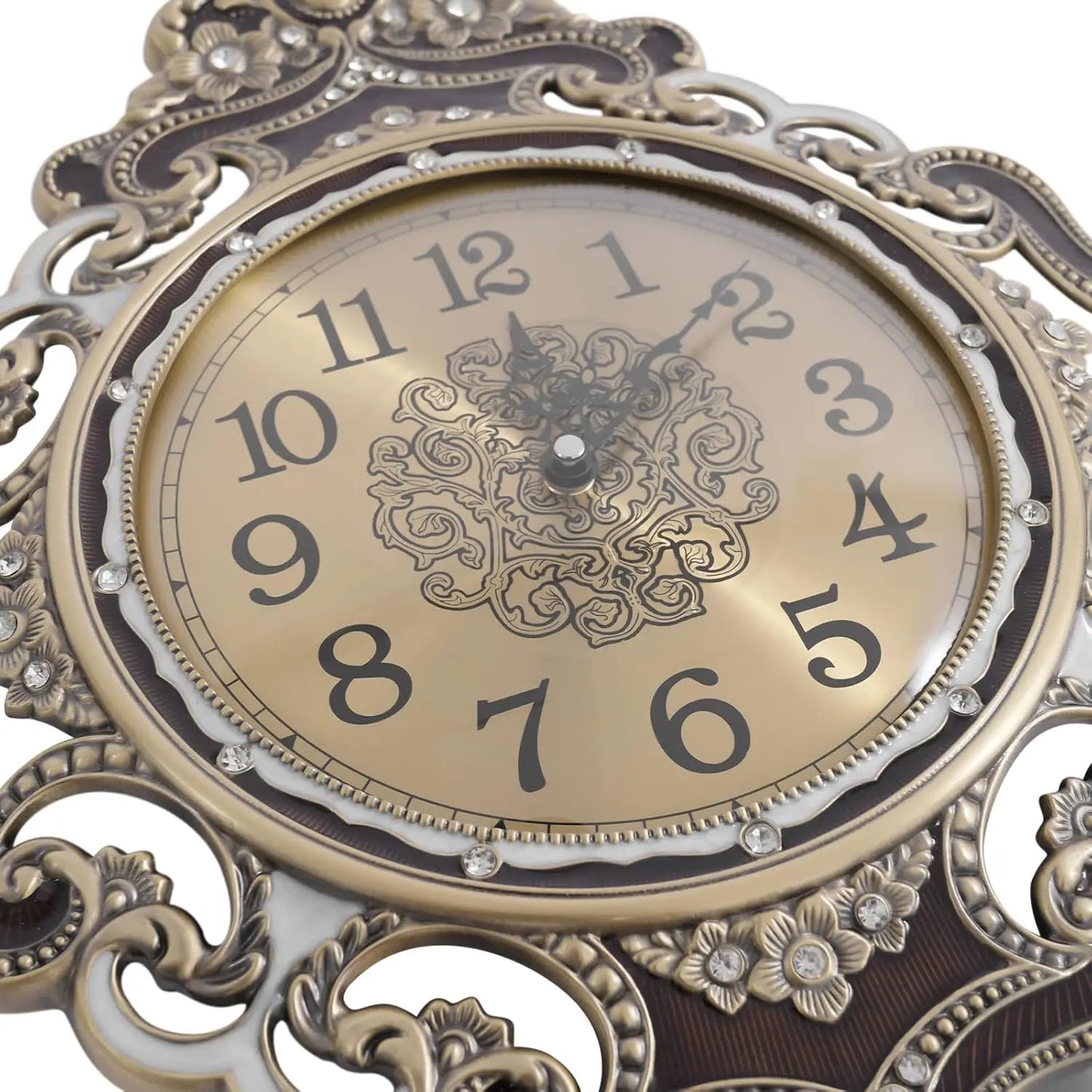 Retro Pendulum Wall Clock European Style Metal Silent Clock