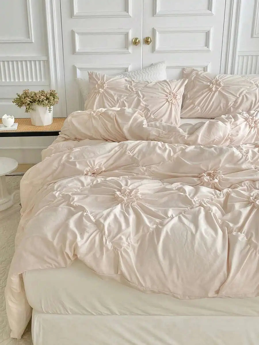 Simple Fashionable Embroidered Polyester Duvet Cover Set